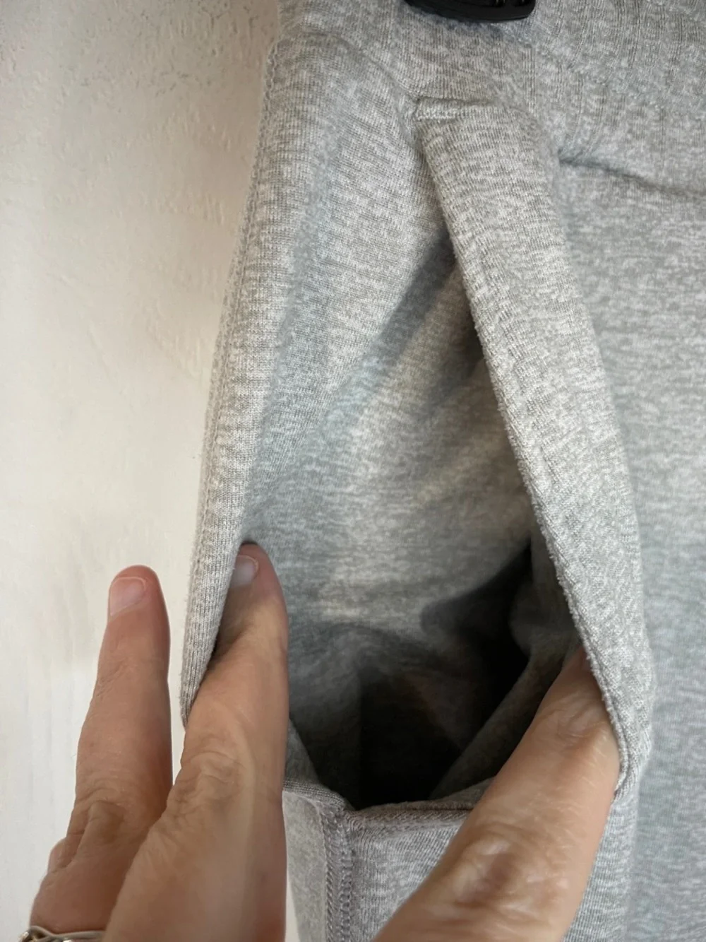 Vuori Women’s Performance Jogger Sweatpants Heathered Gray Size XS (fit to med) - Picture 5 of 9